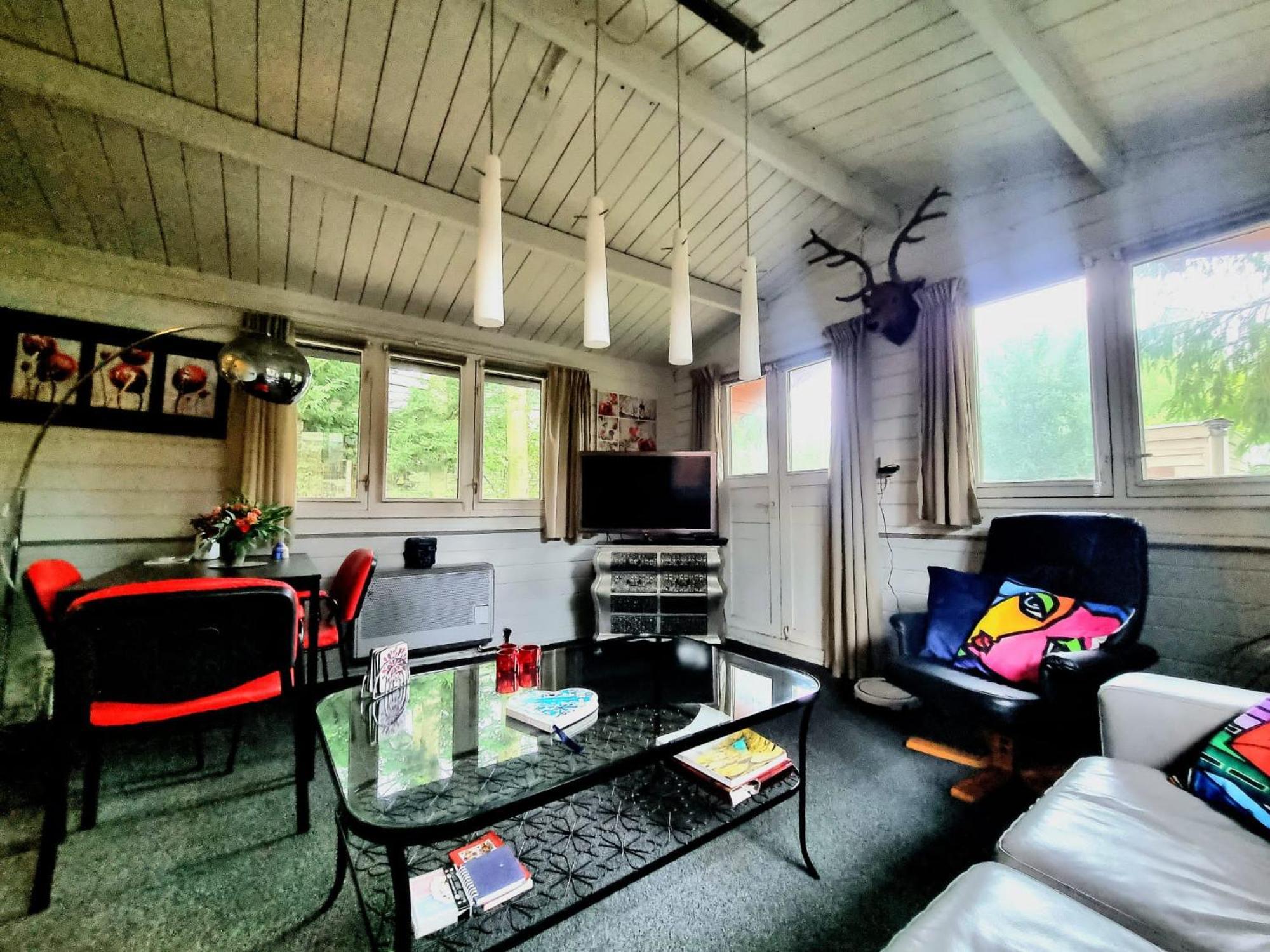 Chalet Op Een Rustig Park In De Natuur Putten Extérieur photo